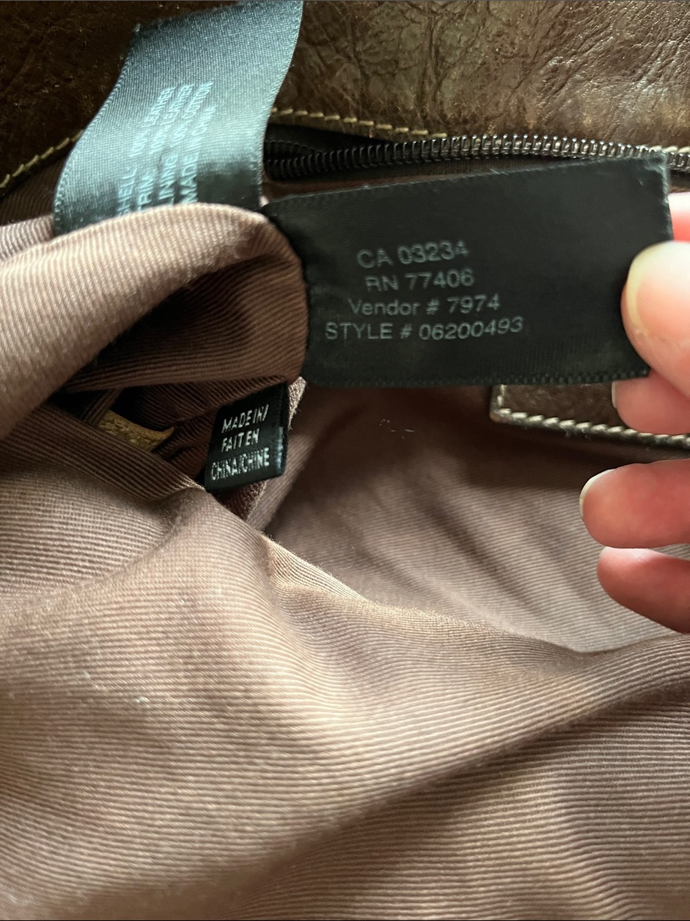 Club Monaco’s Brown Leather Shoulder Bag - Classic Hobo Tote - Picture 11 of 14